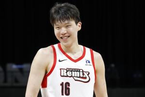 极速武汉三镇vs河南比分预测_极速武汉三镇vs河南比分预测在线观看_免费看直播