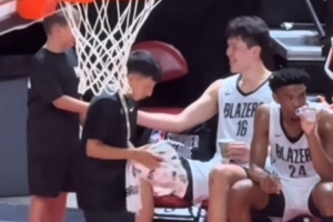今日西雅图风暴vs菲尼克斯水星jrs直播_今日西雅图风暴vs菲尼克斯水星jrs直播在线观看_免费看直播